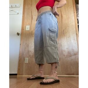 Stylish Women's Gray Cargo Capris